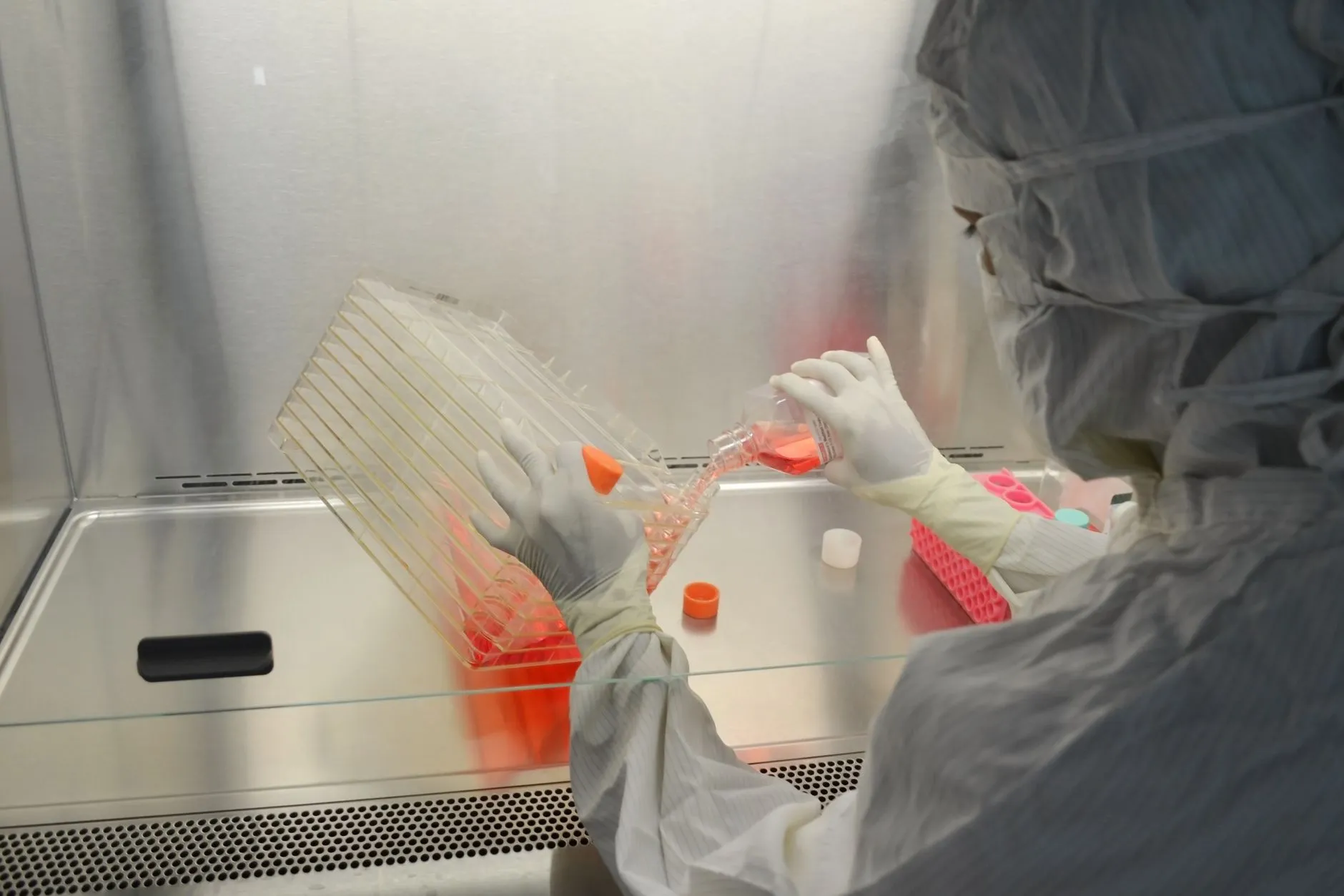 昆明臧培科技理化生实验台核心参数与选型对比分析