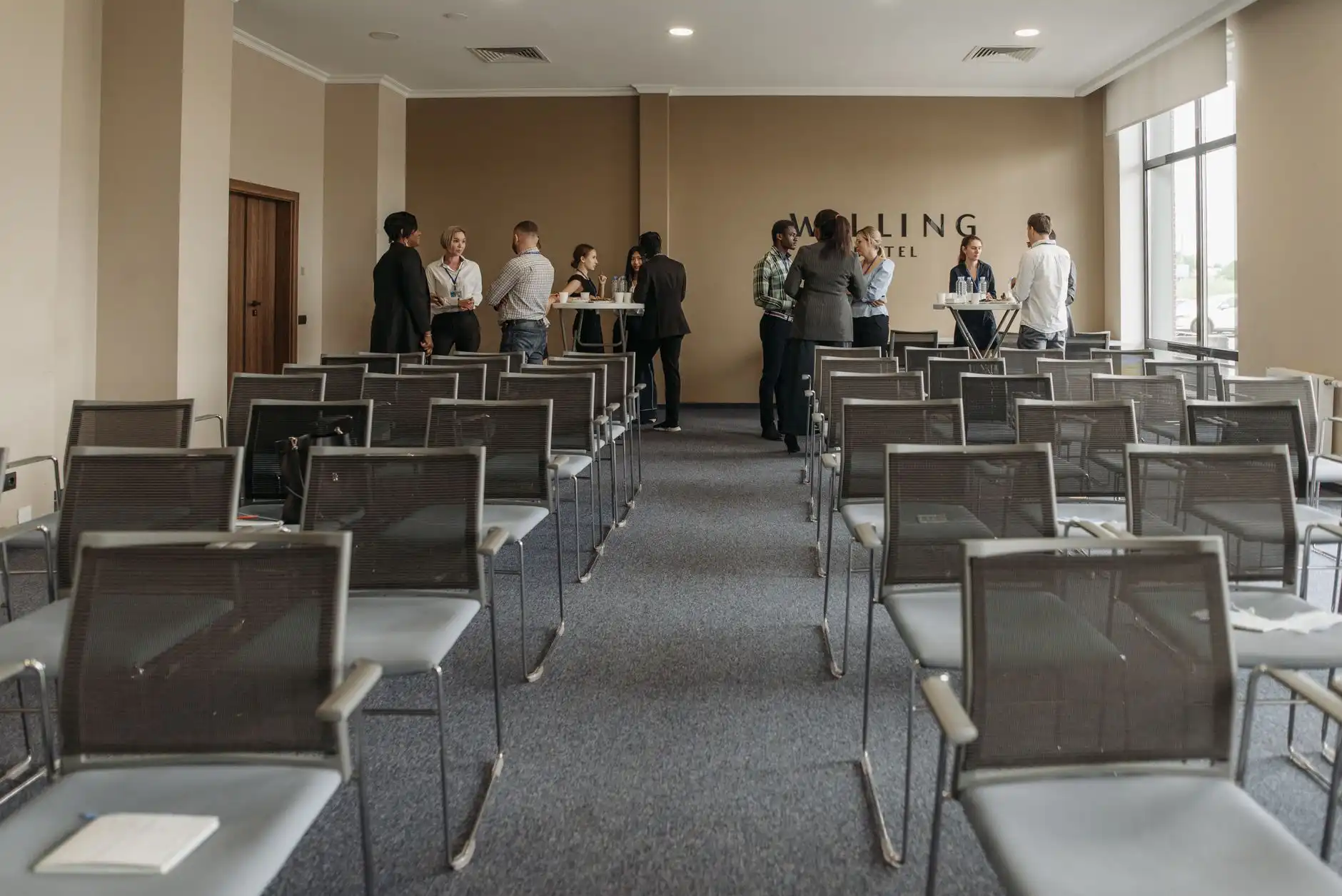 云南学校实验室通风柜与仪器柜选型要点及配置方案