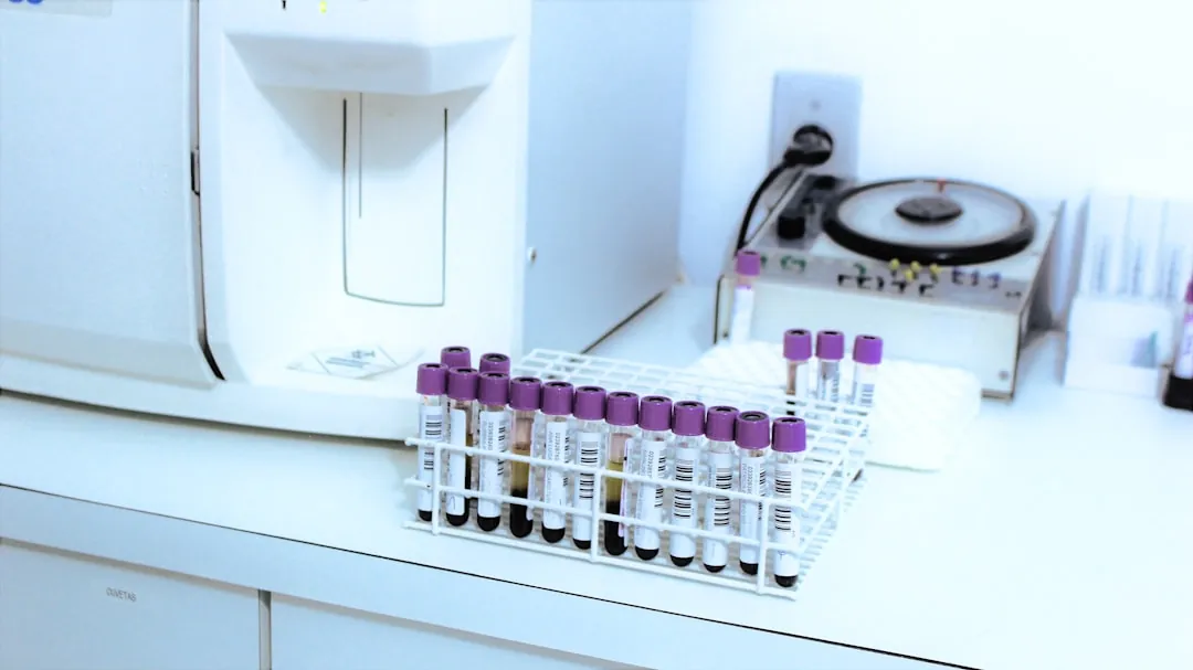 昆明臧培理化生实验台技术优势与结构特点详解